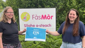 Maria Russell (Fàs Mòr) agus Jennie NicDhonnchaidh (Sabhal Mòr Ostaig)