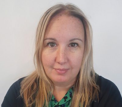 Lynsey NicFhionnlaigh